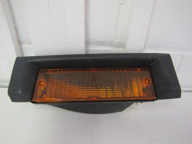 Front Indicator - Amber