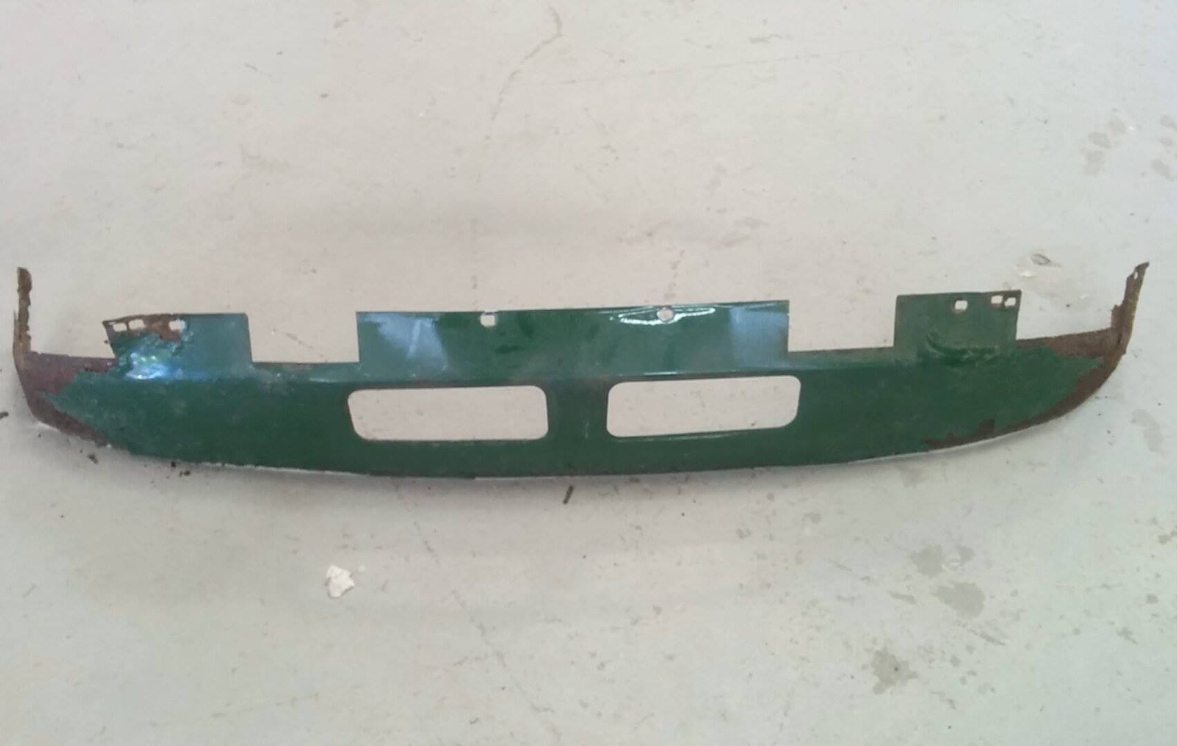 MG MGB (1975-1981) Front Panel - Lower