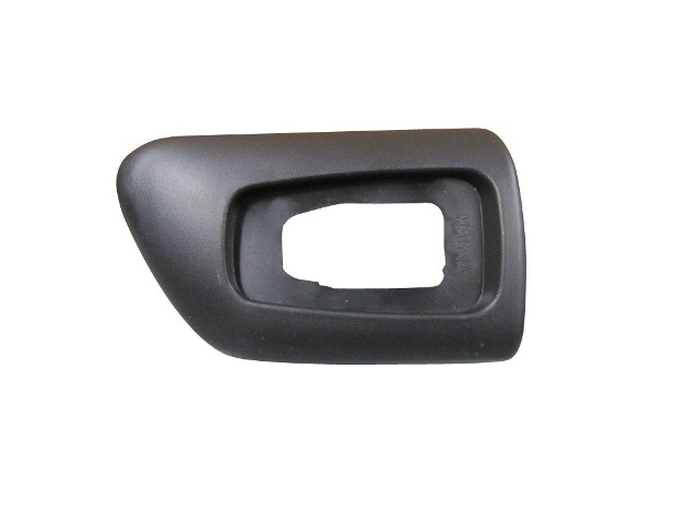 Front Wing Moulding