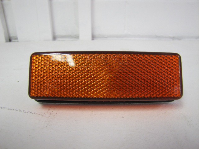 Front Indicator - Amber