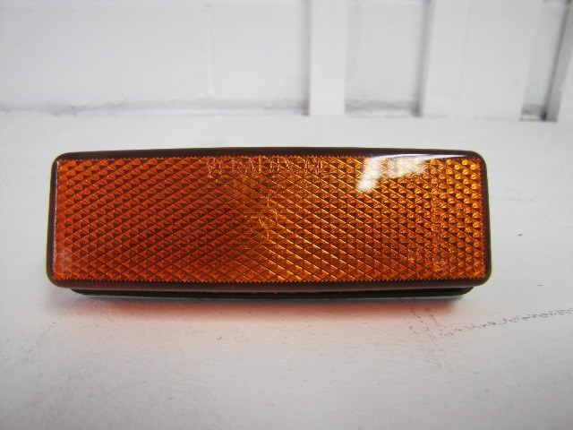 Front Indicator - Amber