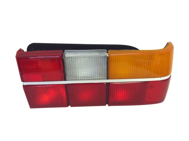 Volvo 740 1982-1991 Rear Lamp With Chrome Trim - Red & Amber