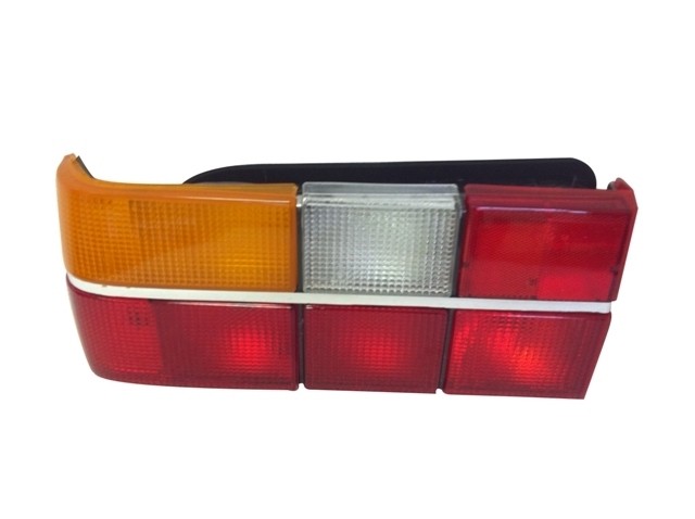 Volvo 740 1982-1991 Rear Lamp With Chrome Trim - Red & Amber