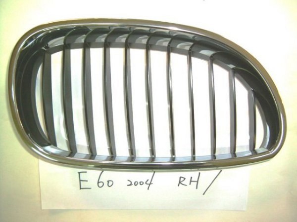 Front Grille Chrome/Blk/Blk LH