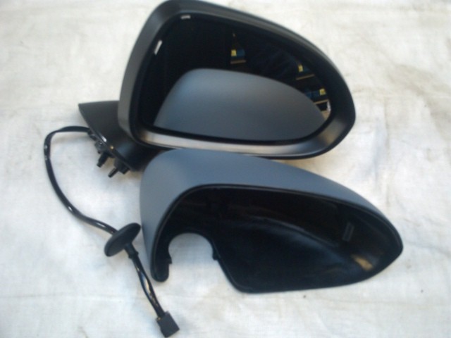 Door Mirror Not Heated R/H