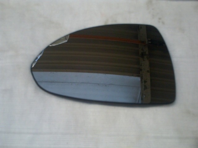 Door Mirror Glass Heated LH