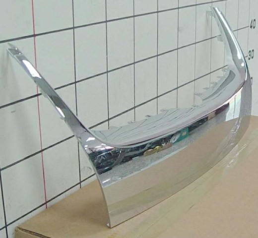 Volkswagen Jetta 2006-2010 Front Grille Trim