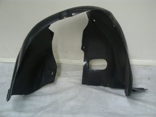 Front Wing Splashguard - RH