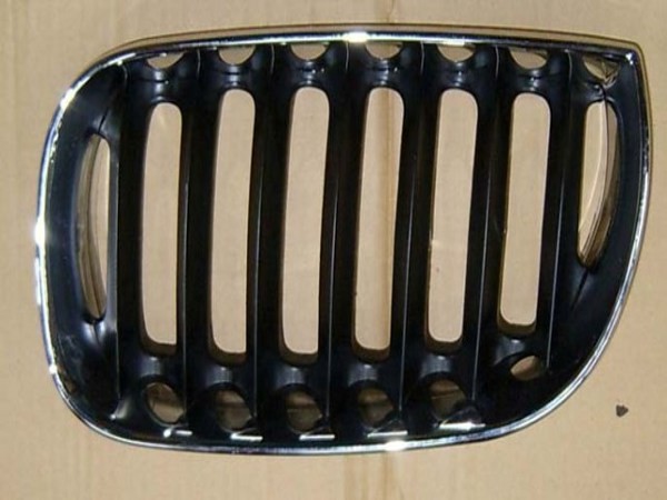 BMW X3 2004-2006 Front Grille Section (Chrome Surround)