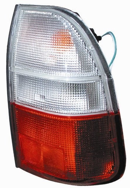 Mitsubishi L200 2000-2006 Rear Lamp Clear & Red