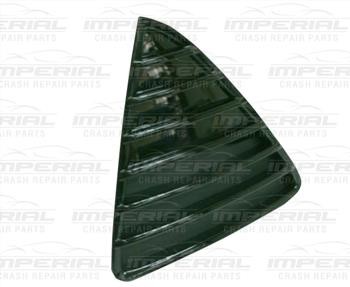 Ford Focus Front Bumper Grille Outer Section - Gloss Black (No Speed Control Version) N/S