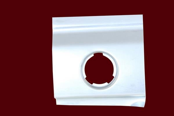 Ford Escort Mk5 1992-1995 Facelift Fuel Filler Panel Small Hole